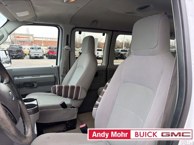 Used 2013 Ford E-350 and Econoline 350 XLT image 25