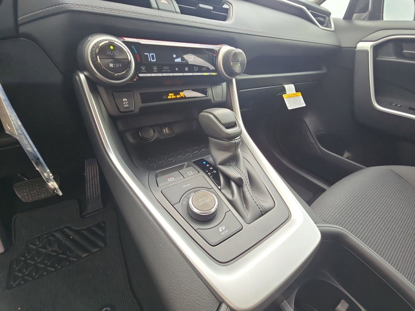 New 2025 Toyota RAV4 LE image 24