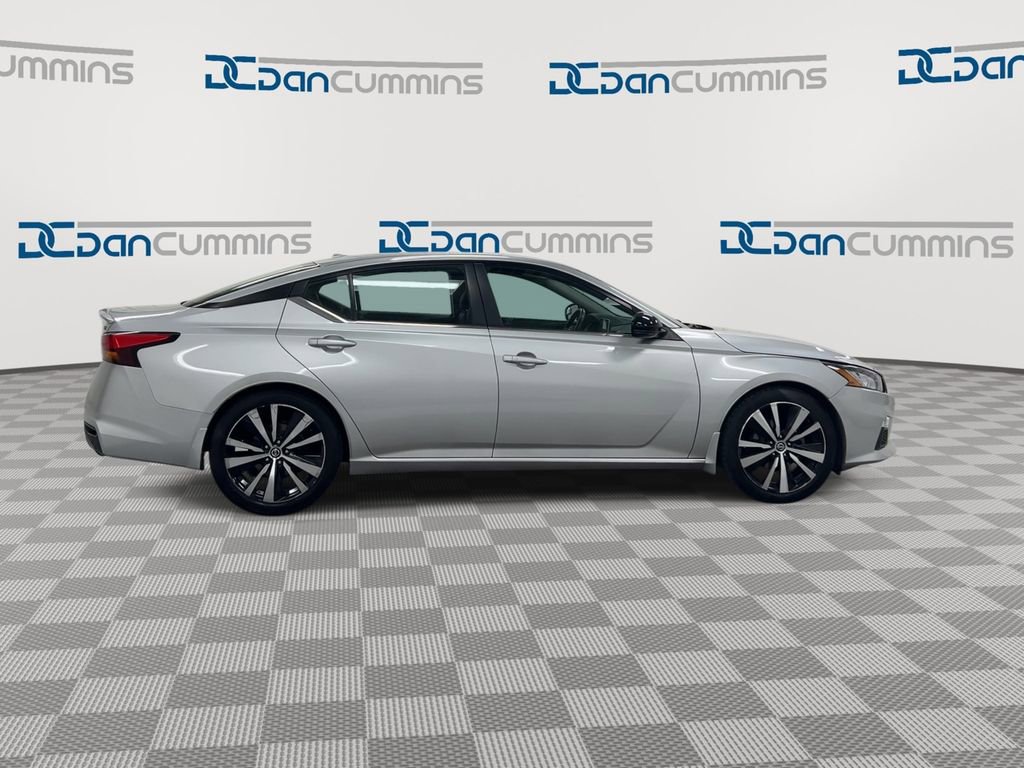 Used 2020 Nissan Altima 2.0 SR image 9