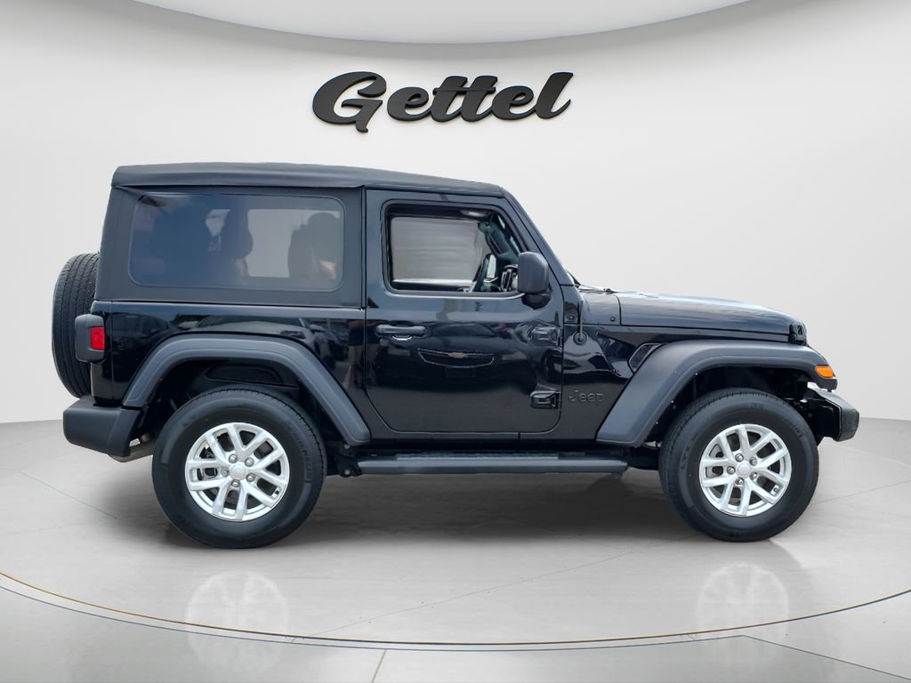 Used 2023 Jeep Wrangler Sport AWD/4WD image 4