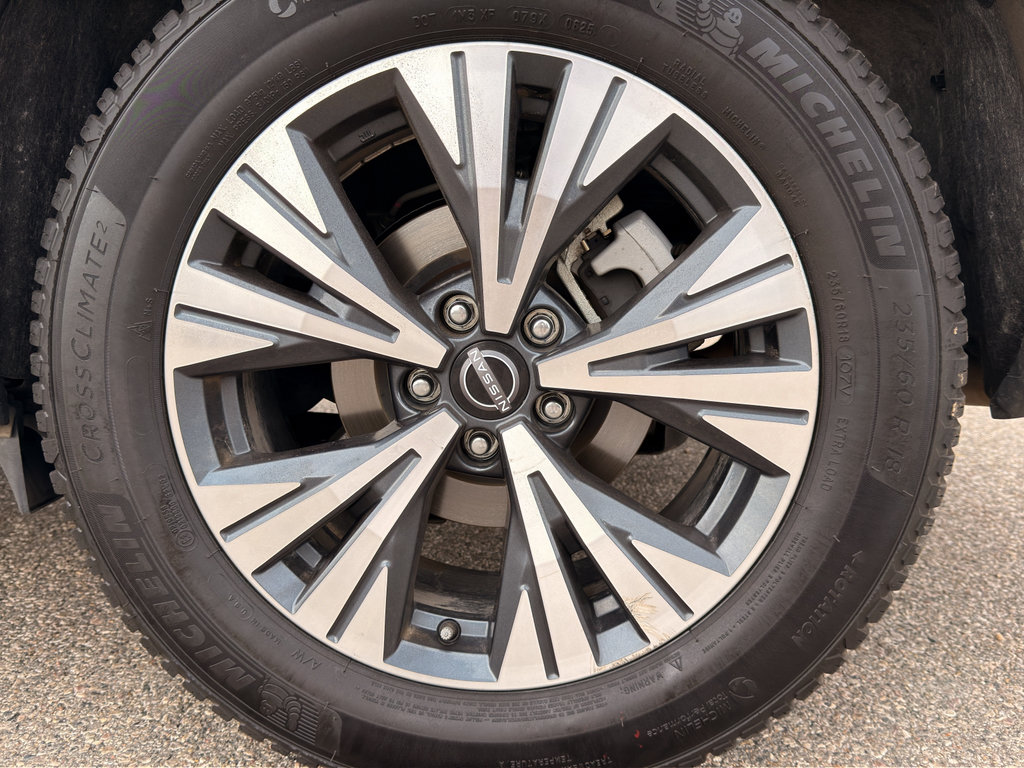 Used 2023 Nissan Rogue SV AWD/4WD image 11