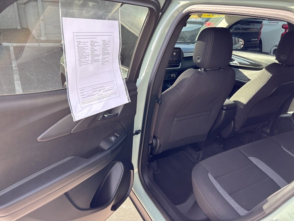 Used 2025 Chevrolet TrailBlazer LS w/ LS Convenience Package image 10