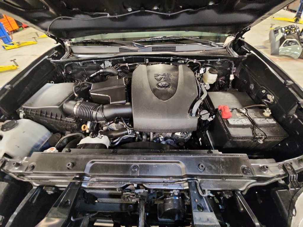 Used 2023 Toyota Tacoma SR AWD/4WD image 27