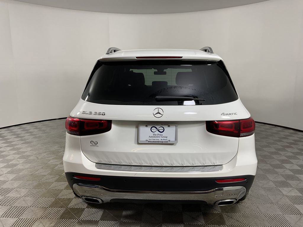 Used 2022 Mercedes-Benz GLB 250 4MATIC image 8