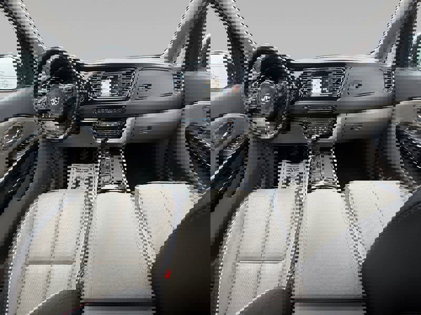 Used 2015 Kia Sedona SX image 10