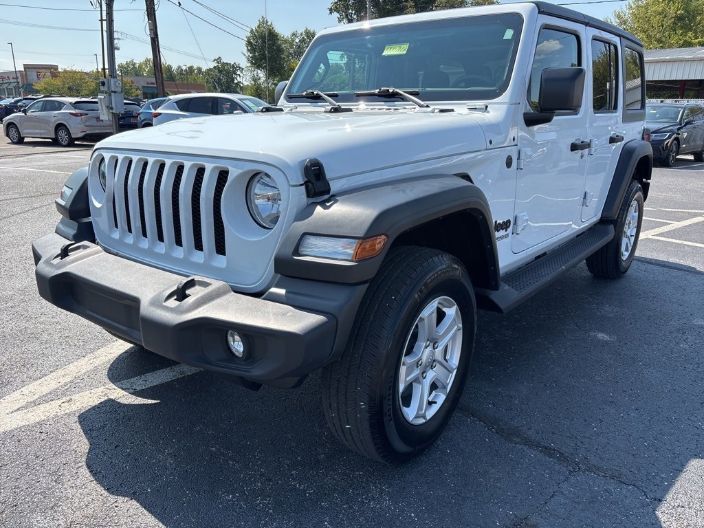 Used 2022 Jeep Wrangler Unlimited Sport image 3