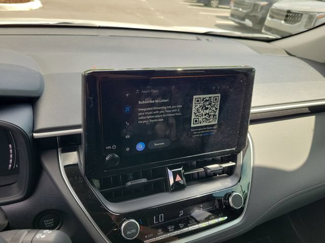 Used 2026 Toyota Corolla Cross LE FWD image 21