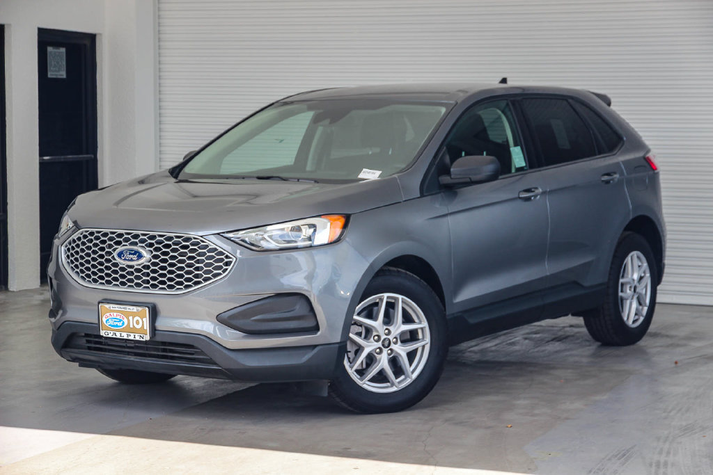 New 2024 Ford Edge SE