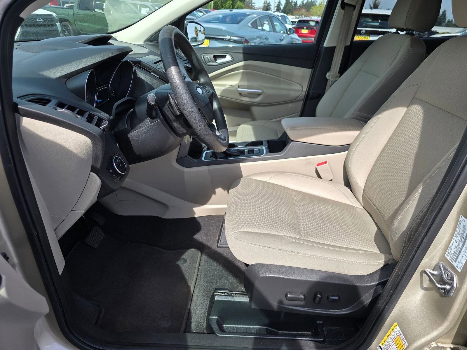 Used 2017 Ford Escape SE AWD/4WD image 15