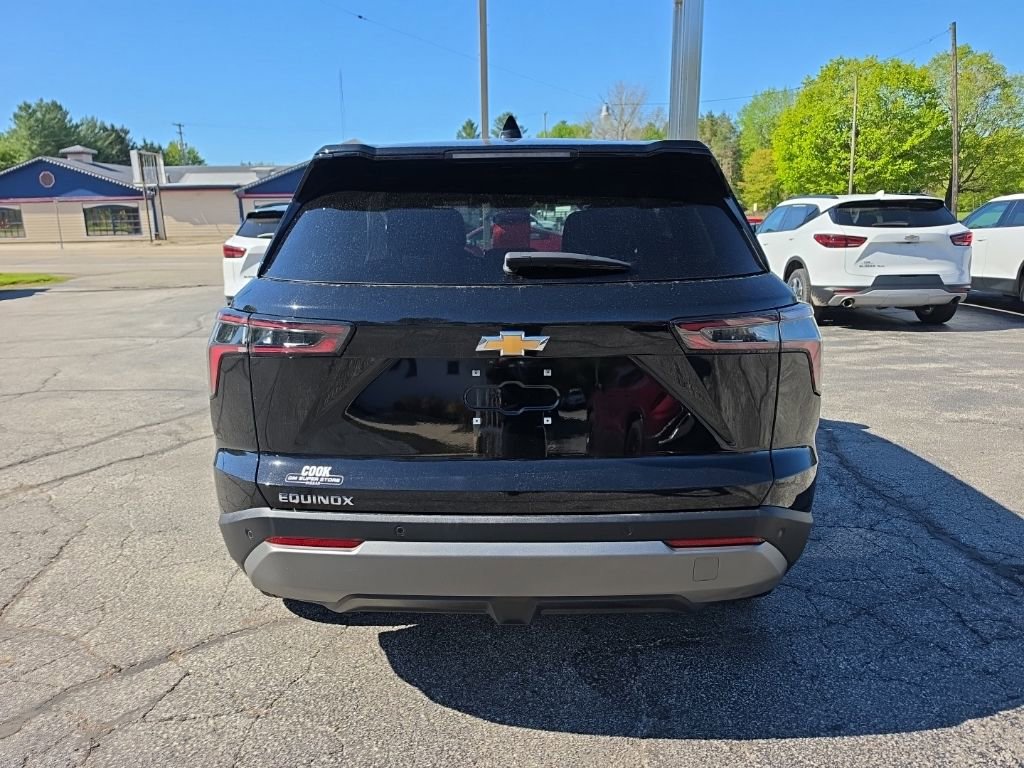 Used 2025 Chevrolet Equinox LT FWD image 6