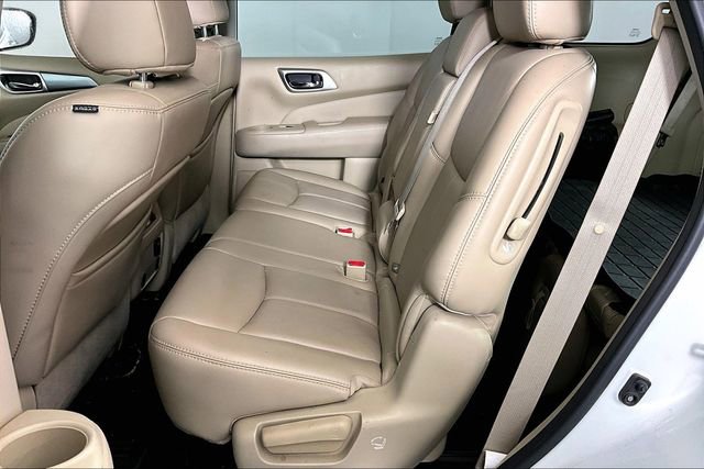 Used 2017 Nissan Pathfinder SL w/ SL Tech Package AWD/4WD image 3