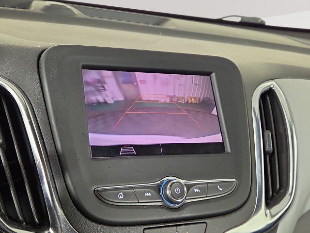 Used 2022 Chevrolet Equinox LS AWD/4WD image 19