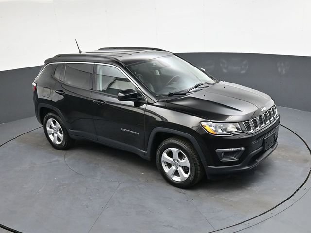 Used 2018 Jeep Compass Latitude w/ Cold Weather Group image 21