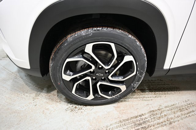 New 2026 Chevrolet Trax RS w/ Sunroof Package image 28