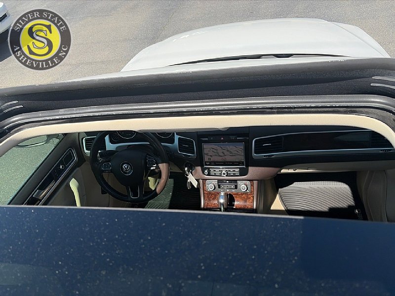 Used 2013 Volkswagen Touareg Executive image 27