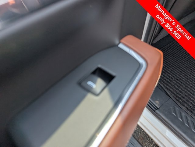 Used 2024 GMC Sierra 1500 Denali Ultimate AWD/4WD image 11