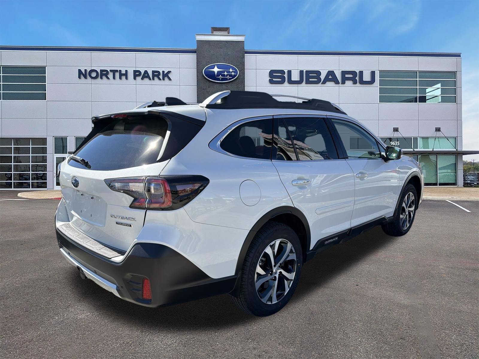 Certified 2021 Subaru Outback Touring AWD/4WD image 3