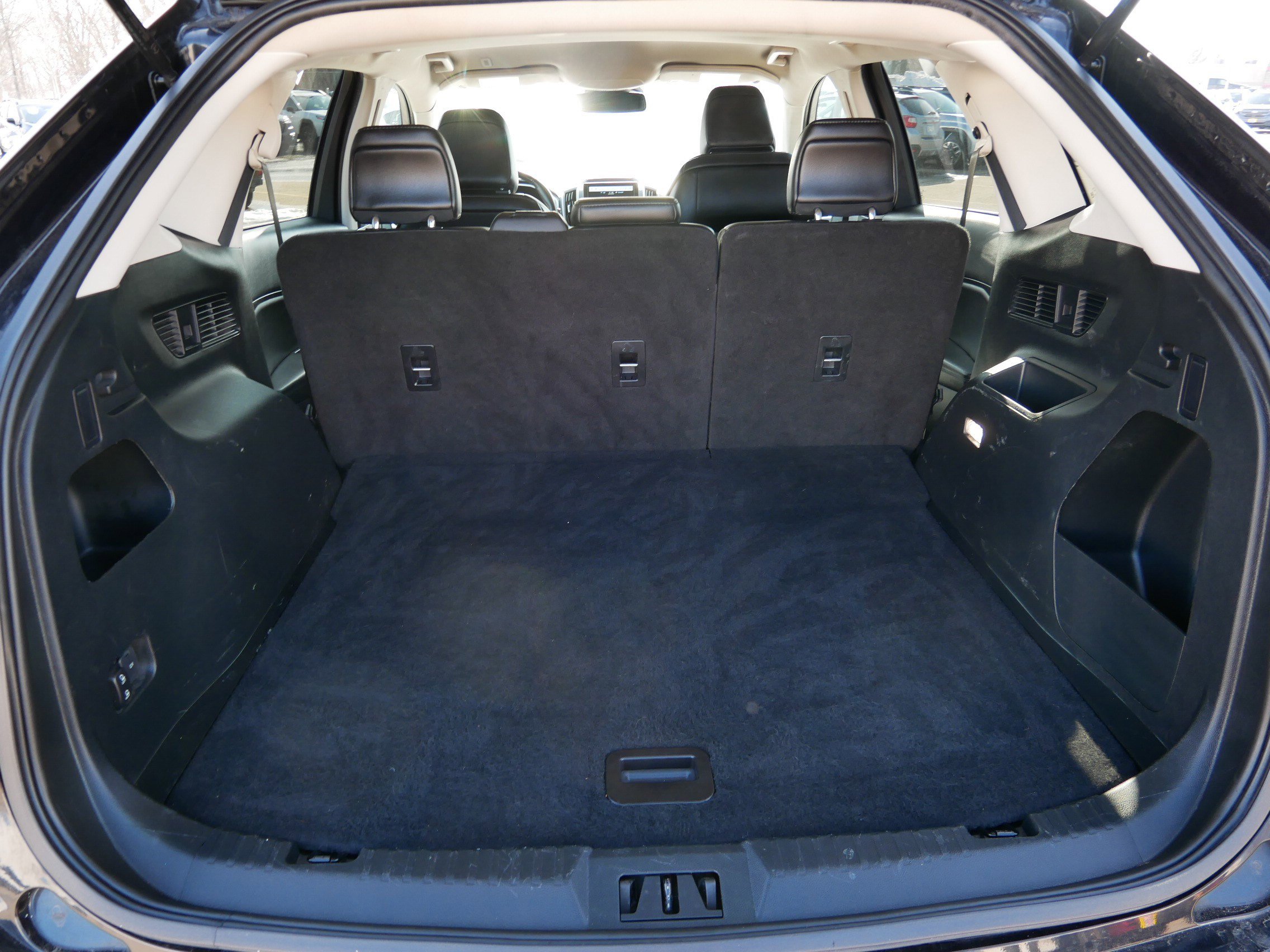 Used 2021 Ford Edge SEL image 19