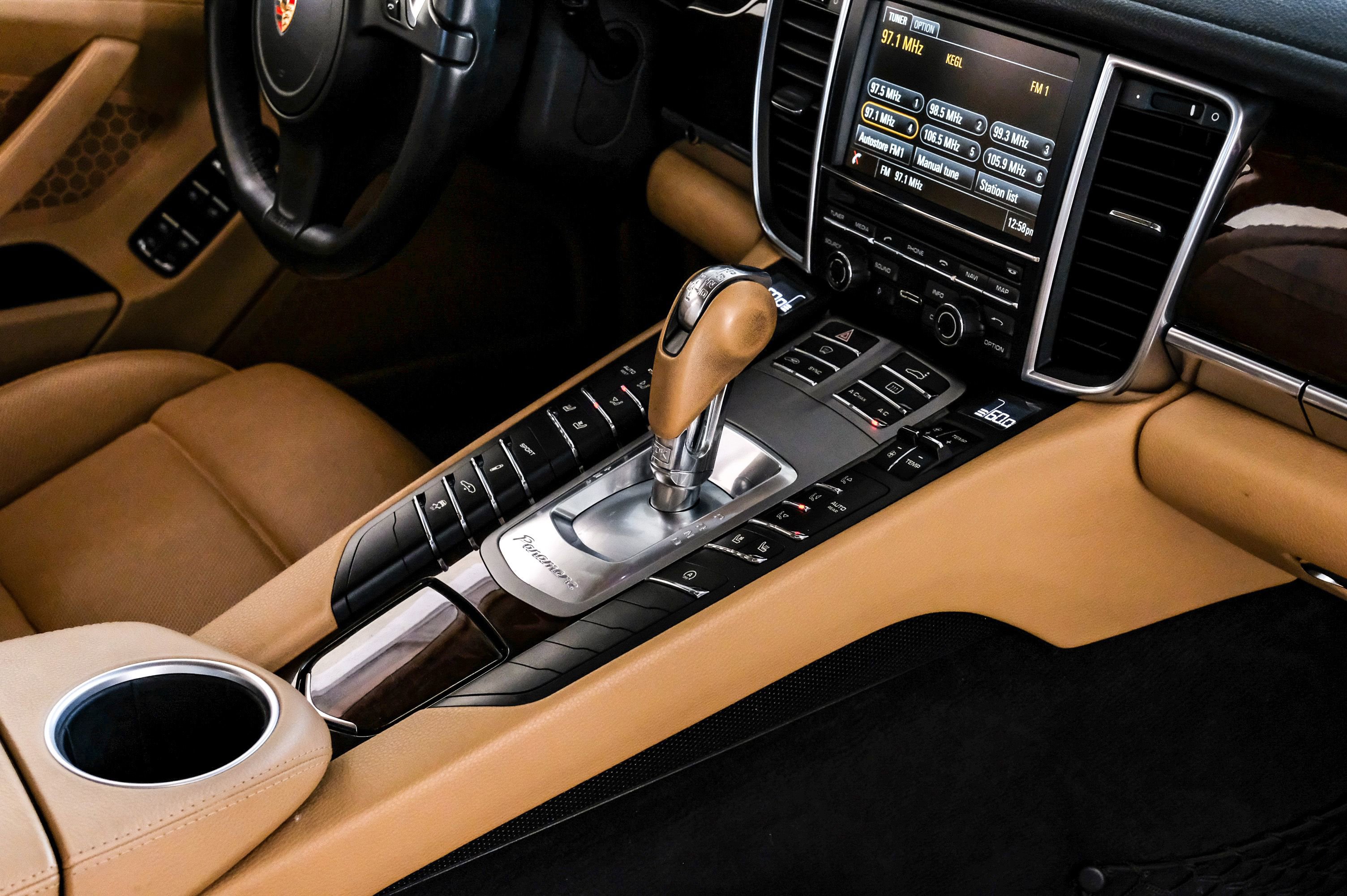 Used 2015 Porsche Panamera S w/ Premium Package Plus image 20