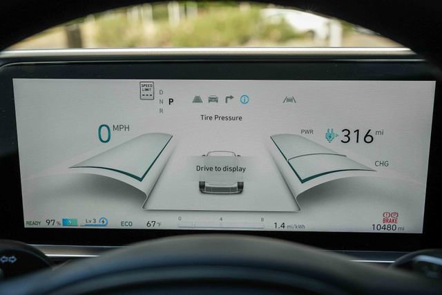 Certified 2025 Hyundai Ioniq 6 SEL image 26