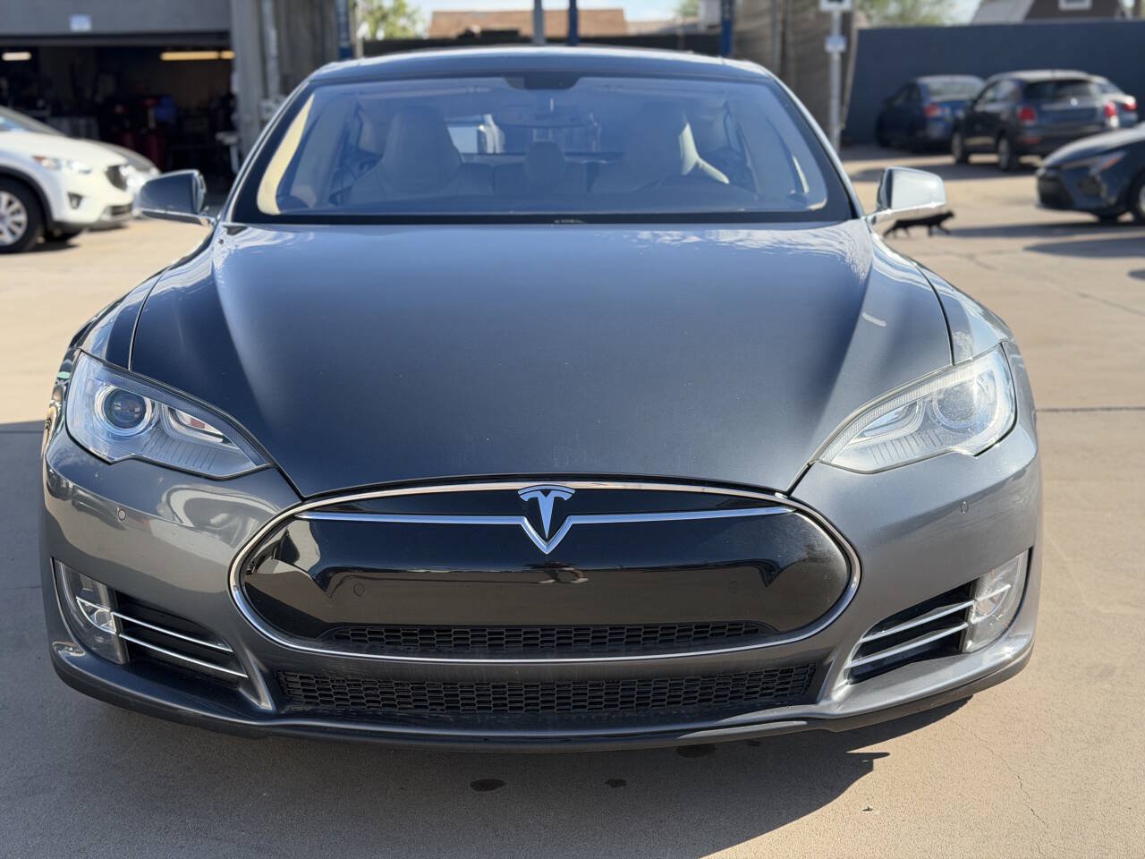 Used 2014 Tesla Model S 85 RWD image 3