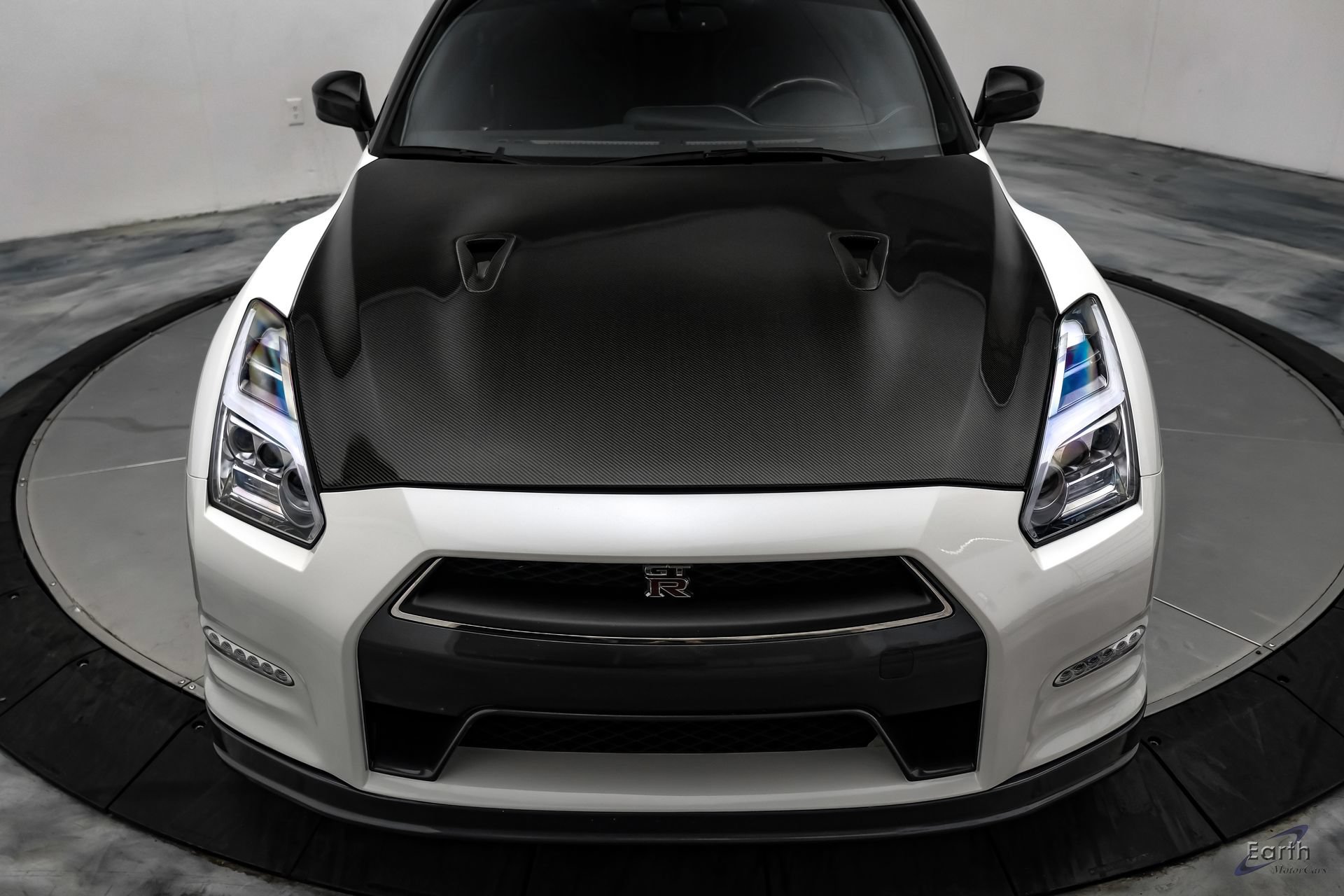 Used 2014 Nissan GT-R Black Edition AWD/4WD image 38