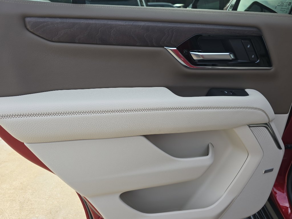 New 2026 GMC Yukon Denali w/ LPO, Floor Liner Package image 12