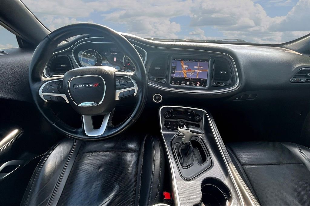 Used 2015 Dodge Challenger SXT Plus RWD image 7