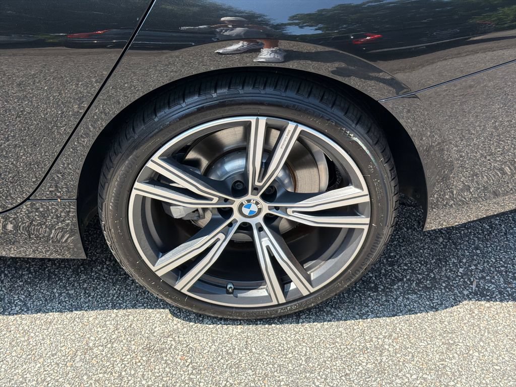 Used 2023 BMW 330i Sedan w/ Convenience Package RWD image 19