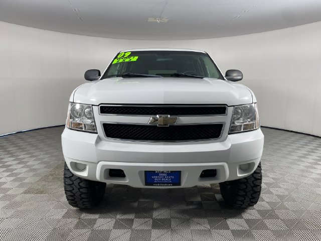 Used 2009 Chevrolet Suburban 2500 LS w/ Skid Plate Package AWD/4WD image 18