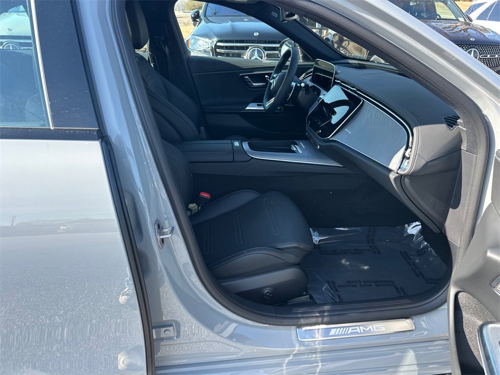 New 2026 Mercedes-Benz E 53 AMG e 4MATIC Sedan image 14