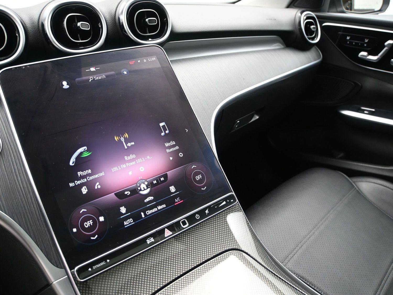 Used 2022 Mercedes-Benz C 300 Sedan image 4