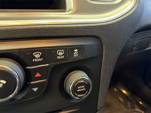 Used 2014 Dodge Charger SE w/ Sport Appearance Group image 26