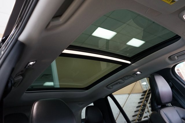 Used 2019 Volvo XC90 T5 Momentum w/ Protection Package image 9