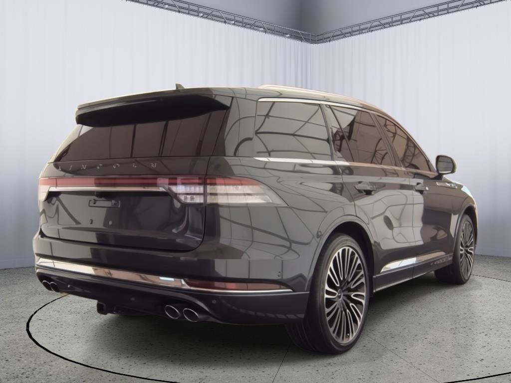 Used 2023 Lincoln Aviator Black Label w/ Dynamic Handling Package AWD/4WD image 2