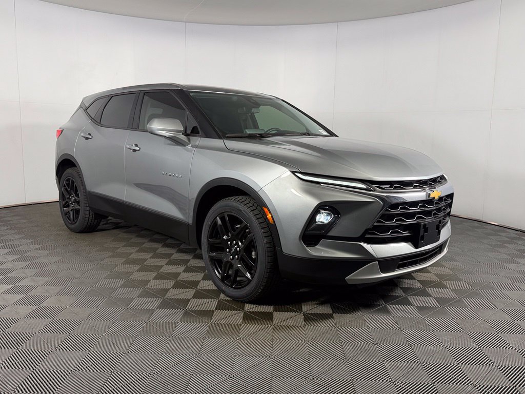 Used 2024 Chevrolet Blazer LT FWD image 4