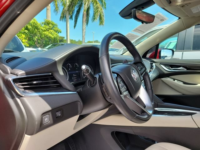 Used 2022 Buick Enclave Essence w/ Experience Buick Package FWD image 8