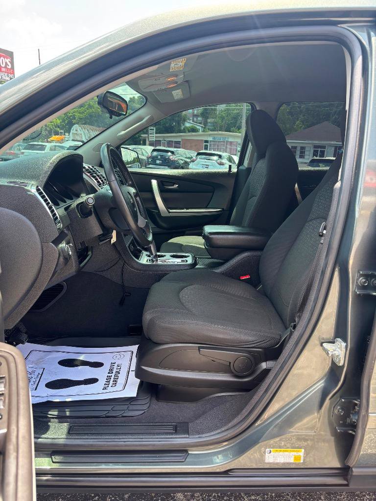 Used 2011 GMC Acadia SL w/ Preferred Package AWD/4WD image 13