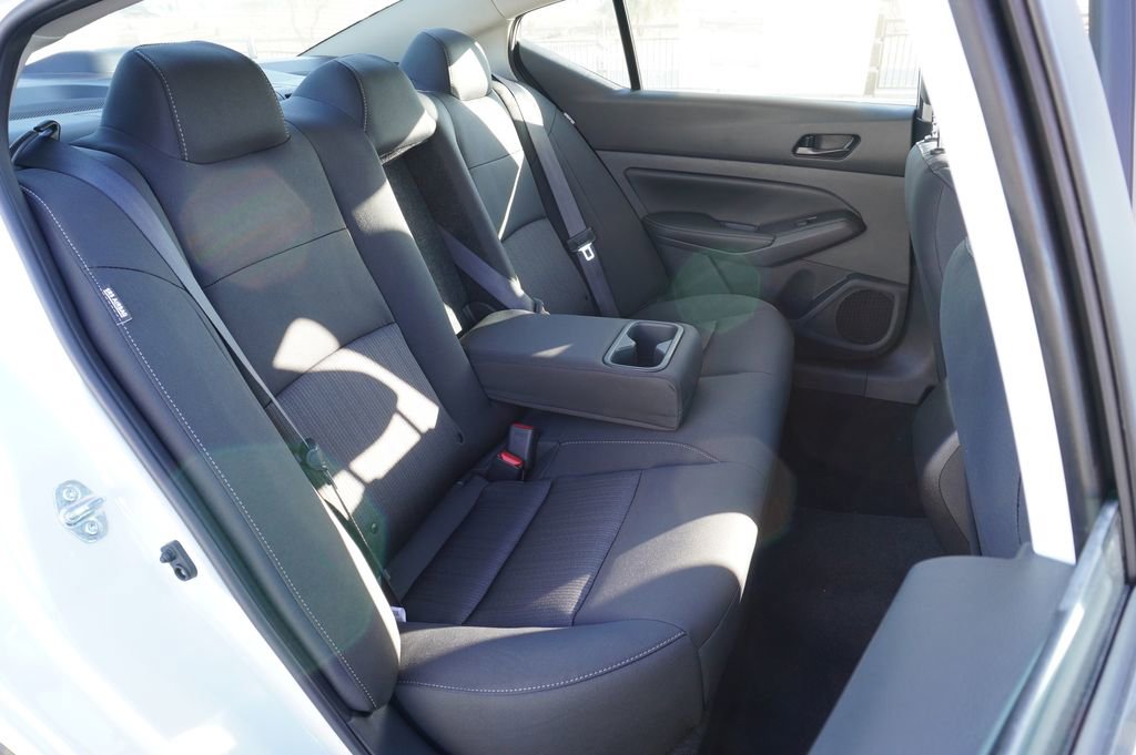 Certified 2025 Nissan Altima 2.5 SV image 9