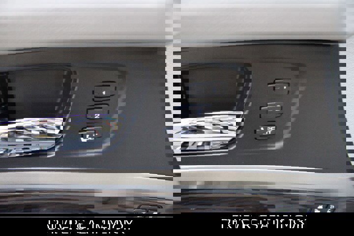 Used 2016 Acura RLX w/ Technology Package image 22