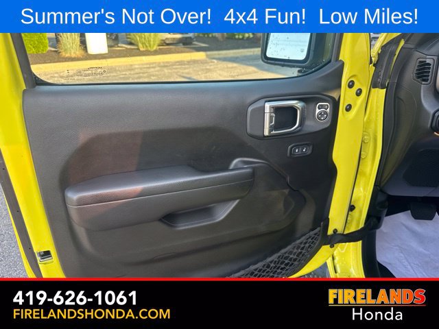 Used 2023 Jeep Wrangler Sport AWD/4WD image 13