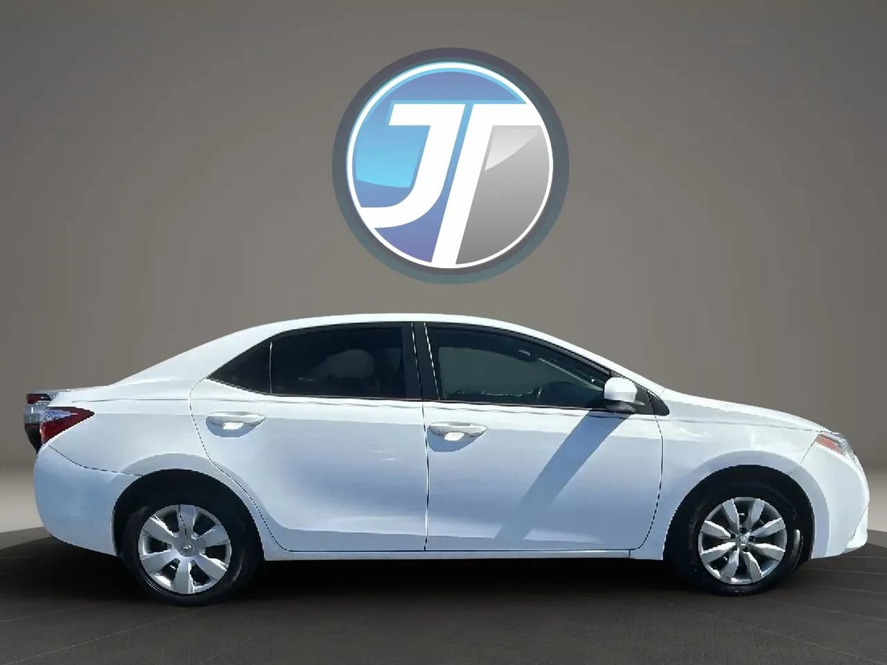 Used 2016 Toyota Corolla LE FWD image 4