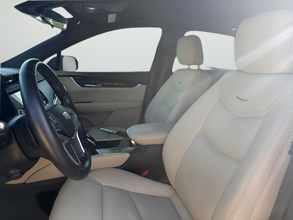 Used 2019 Cadillac XT5 FWD image 17