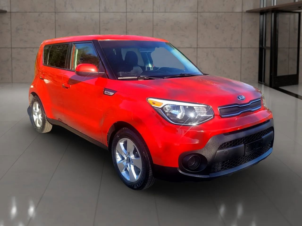 Used 2019 Kia Soul image 7