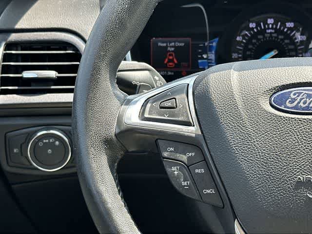Used 2018 Ford Fusion Titanium AWD/4WD image 9