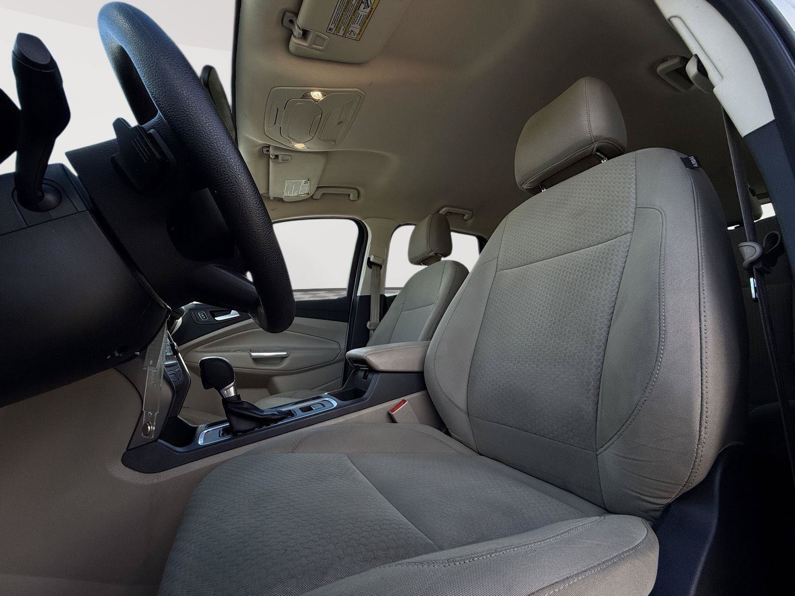 Used 2017 Ford Escape SE AWD/4WD image 10
