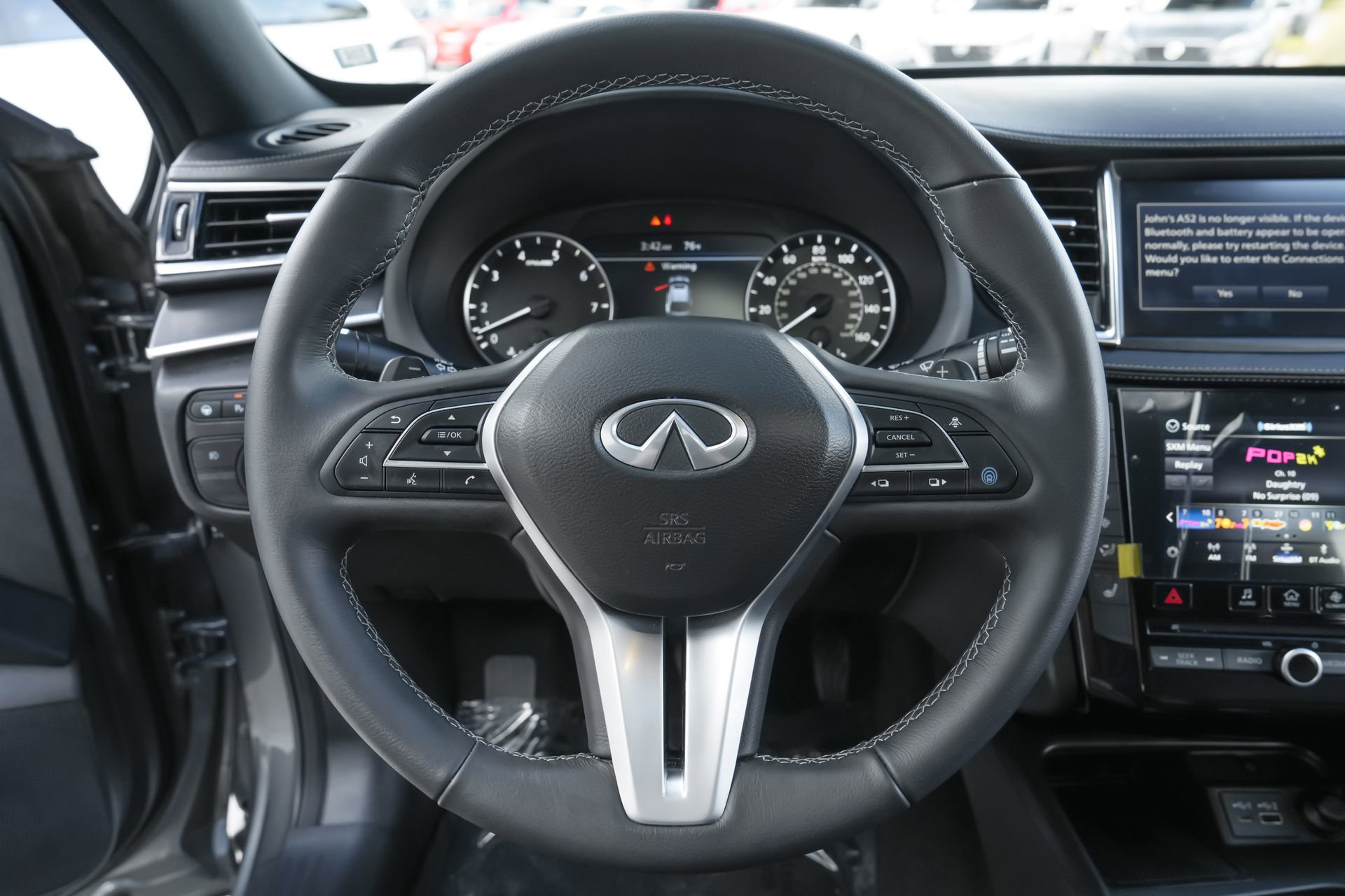 Used 2025 INFINITI QX55 Luxe w/ Accent Package image 7