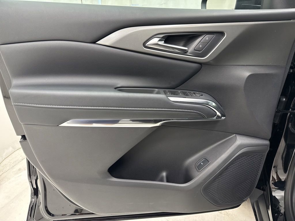 New 2026 Chevrolet Traverse LT w/ Midnight/Sport Edition image 19