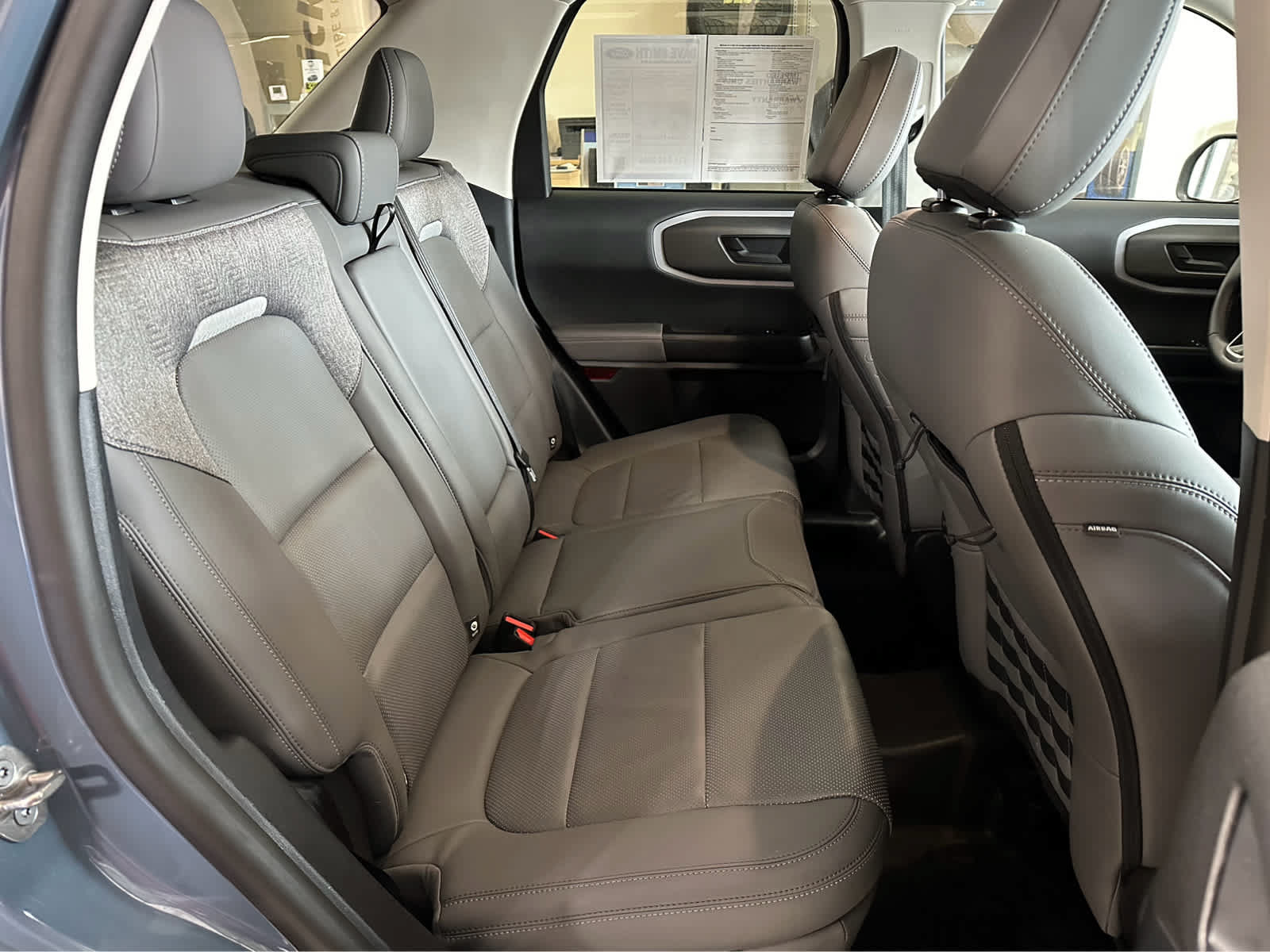 Used 2025 Ford Bronco Sport Badlands AWD/4WD image 32