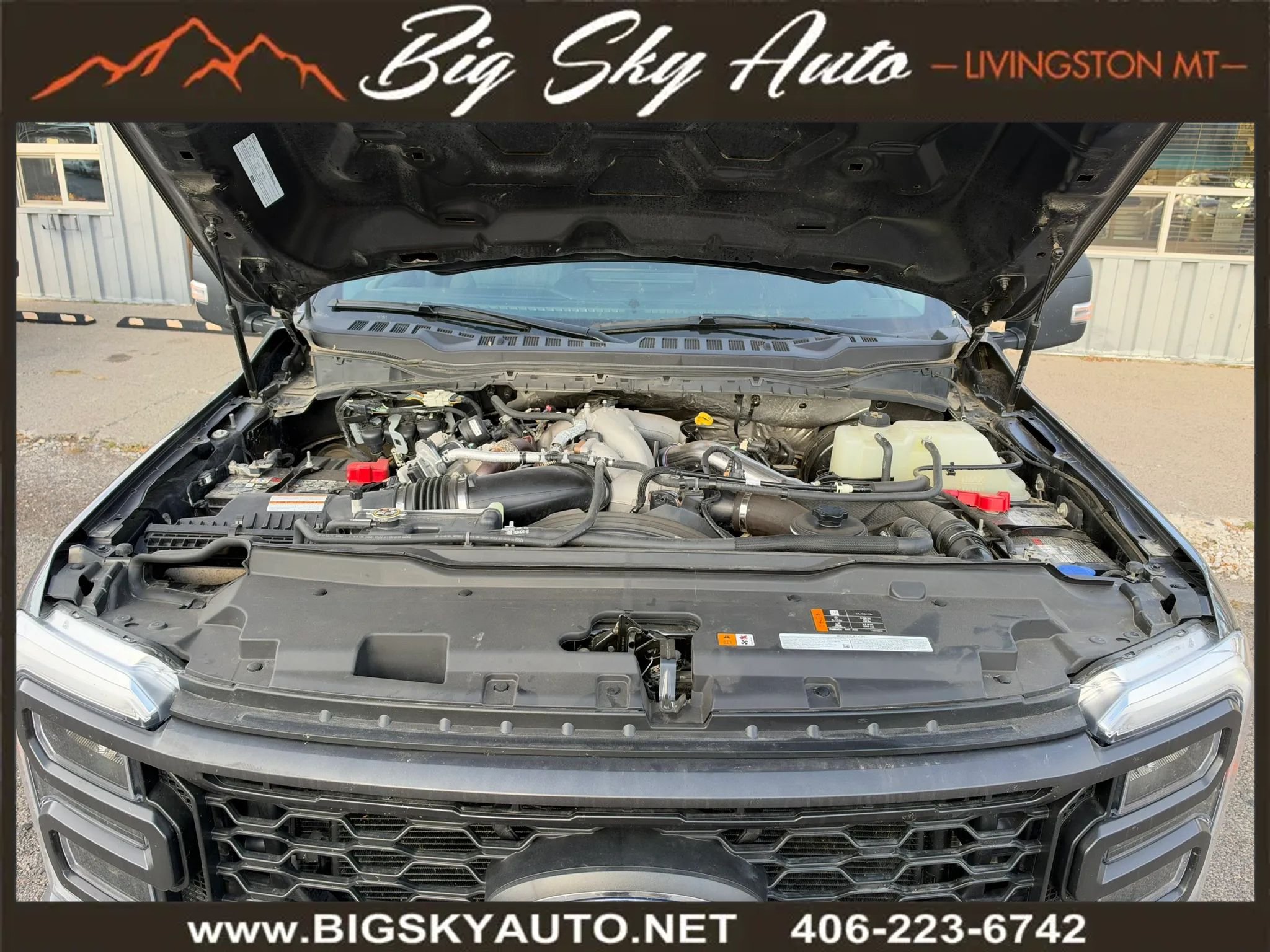 Used 2023 Ford F350 XLT w/ XLT Premium Package AWD/4WD image 11